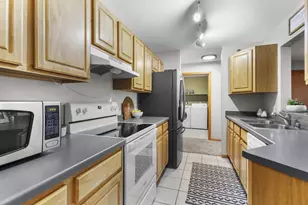 102 Prairie Heights Dr, Verona, WI 53593 - Photo 6