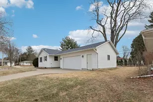 4801 S Hill Dr, Madison, WI 53705 - Photo 6