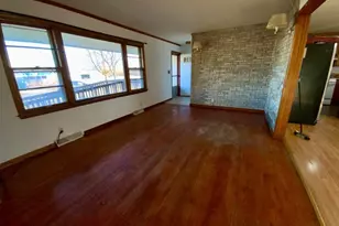 1850 Moore St, Beloit, WI 53511 - Photo 4