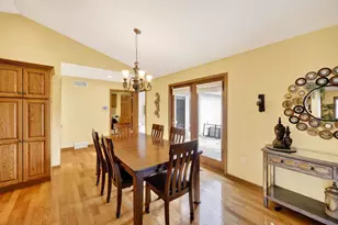 3253 Conservancy Estates Ln, Sun Prairie, WI 53590 - Photo 6