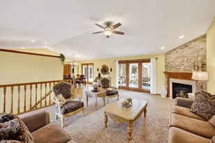 3253 Conservancy Estates Ln, Sun Prairie, WI 53590 - Photo 4