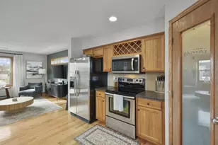 1426 Chadsworth Dr, Sun Prairie, WI 53590 - Photo 14