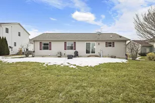 1426 Chadsworth Dr, Sun Prairie, WI 53590 - Photo 48