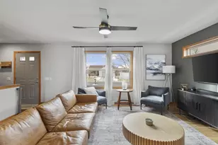 1426 Chadsworth Dr, Sun Prairie, WI 53590 - Photo 6