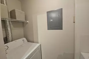 906 Kottke Dr, Madison, WI 53719 - Photo 24