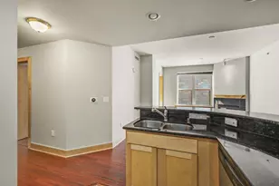 333 W Mifflin St, Madison, WI 53703 - Photo 12