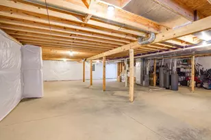 3221 Emerald Dr, Janesville, WI 53546 - Photo 38