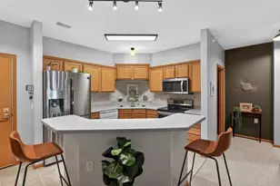 410 New Age Cir, Verona, WI 53593 - Photo 6