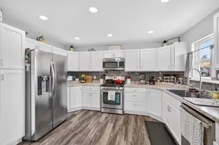 304 Holland Ln, Hollandale, WI 53544 - Photo 10