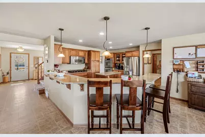 2638 Sweet Sparrow Place, Sun Prairie, WI 53590 - Photo 8