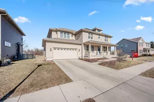 2638 Sweet Sparrow Pl, Sun Prairie, WI 53590 - Photo 2