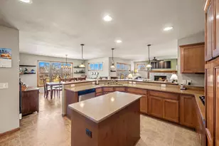 2638 Sweet Sparrow Pl, Sun Prairie, WI 53590 - Photo 6