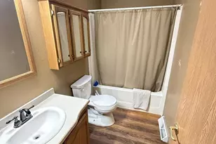 N115W21106 Brookside Cir, Germantown, WI 53022 - Photo 12