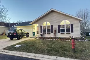 N115W21106 Brookside Cir, Germantown, WI 53022 - Photo 1