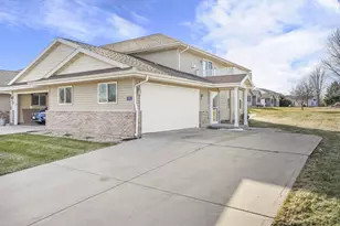 190 Valley Dr, Lodi, WI 53555 - Photo 2