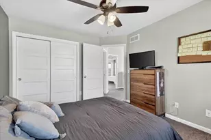 819 Tamarack Ln, Sun Prairie, WI 53590 - Photo 10