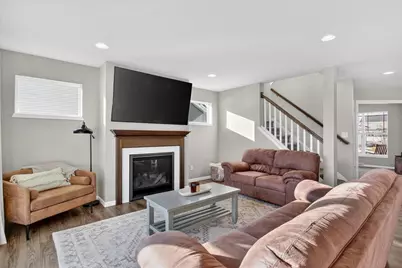 819 Tamarack Lane, Sun Prairie, WI 53590 - Photo 8