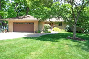 2107 S Pow Wow Trail, Beloit, WI 53511 - Photo 8