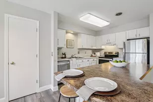 123 Waverly Dr, Cambridge, WI 53523 - Photo 8