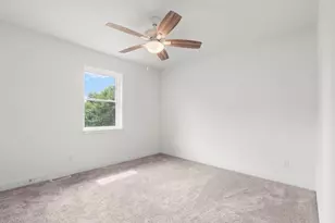 6043 Hagen Hill Cir, Madison, WI 53718 - Photo 36