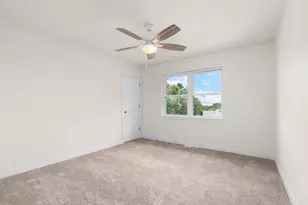 6043 Hagen Hill Cir, Madison, WI 53718 - Photo 38