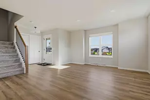 1715 Innovation Ln, Verona, WI 53593 - Photo 2