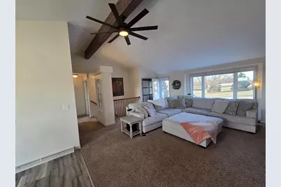 W12811 Kassner Road, Wisconsin Dells, WI 53965 - Photo 4