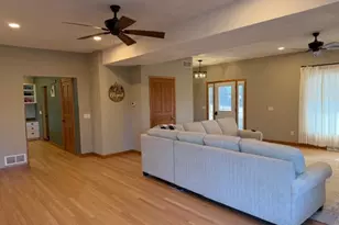 W630 Golf Course Rd, Brodhead, WI 53520 - Photo 12