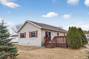 403 Dalogasa Dr, Arena, WI 53503 - Photo 4