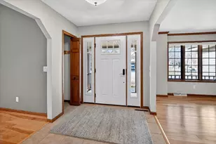 523 Acadia Way, Verona, WI 53593 - Photo 4