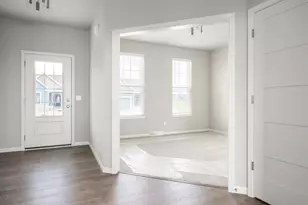 2019 Leopold Way, Sun Prairie, WI 53590 - Photo 2