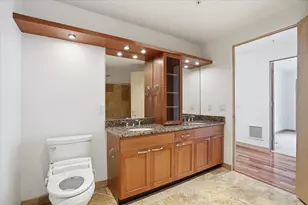 309 W Washington Ave, Madison, WI 53703 - Photo 18