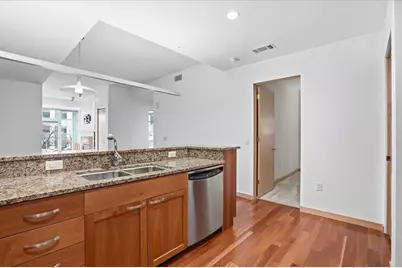 309 W Washington Avenue #310, Madison, WI 53703 - Photo 12