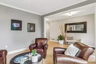 9718 Sandhill Rd, Middleton, WI 53562 - Photo 8