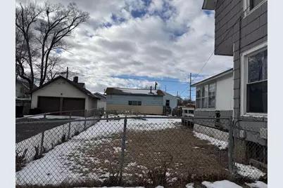 1052 8th Street, Beloit, WI 53511 - Photo 4