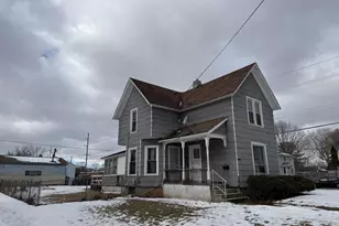 1052 8th St, Beloit, WI 53511 - Photo 1