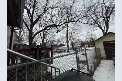 1052 8th Street, Beloit, WI 53511 - Photo 10