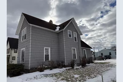 1052 8th Street, Beloit, WI 53511 - Photo 2