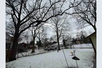 1052 8th Street, Beloit, WI 53511 - Photo 10