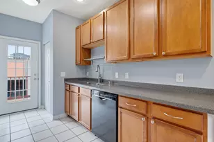 608 N Midvale Blvd, Madison, WI 53705 - Photo 10