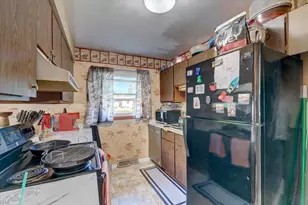 1926 Wyoming Ave, Sun Prairie, WI 53590 - Photo 10