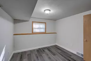 1926 Wyoming Ave, Sun Prairie, WI 53590 - Photo 64