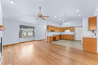 1735 Crawford Street, Baraboo, WI 53913 - Photo 6