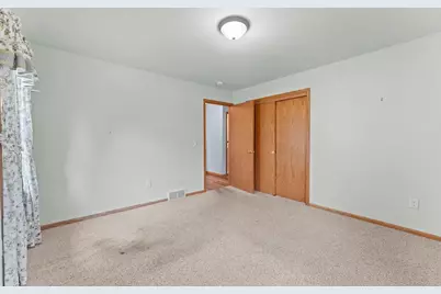 1735 Crawford Street, Baraboo, WI 53913 - Photo 16