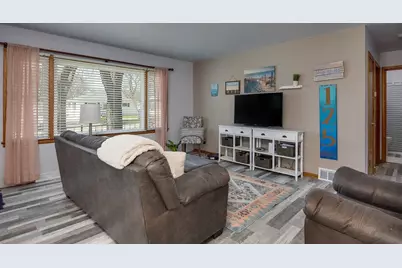 125 Cumberland Lane, Madison, WI 53714 - Photo 6