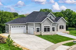 1468 Serenity Ct, Sun Prairie, WI 53590 - Photo 2