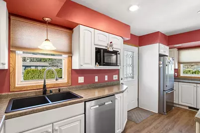 W10707 Airport Drive, Lodi, WI 53555 - Photo 8