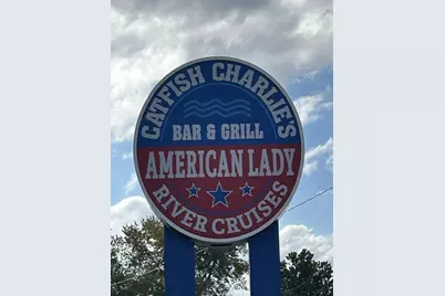 1630 E 16th Ext Street, Dubuque, IA 52001 - Photo 2