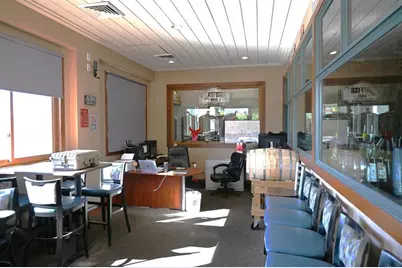 1630 E 16th Ext Street, Dubuque, IA 52001 - Photo 16