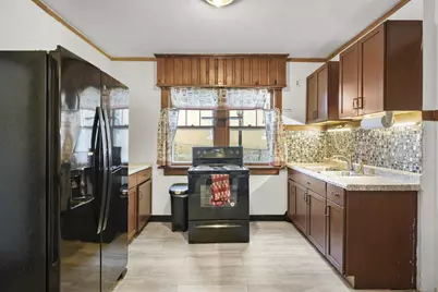 2205 Winnebago Street, Madison, WI 53704 - Photo 12